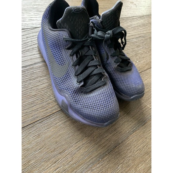 Size 6 - Nike Kobe 10 Blackout - Picture 1 of 6